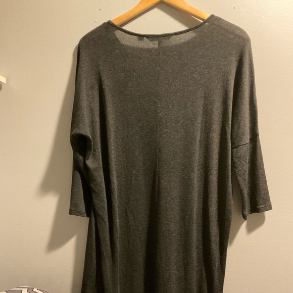 NWOT Lightweight casual tunic - Picture 3 of 5